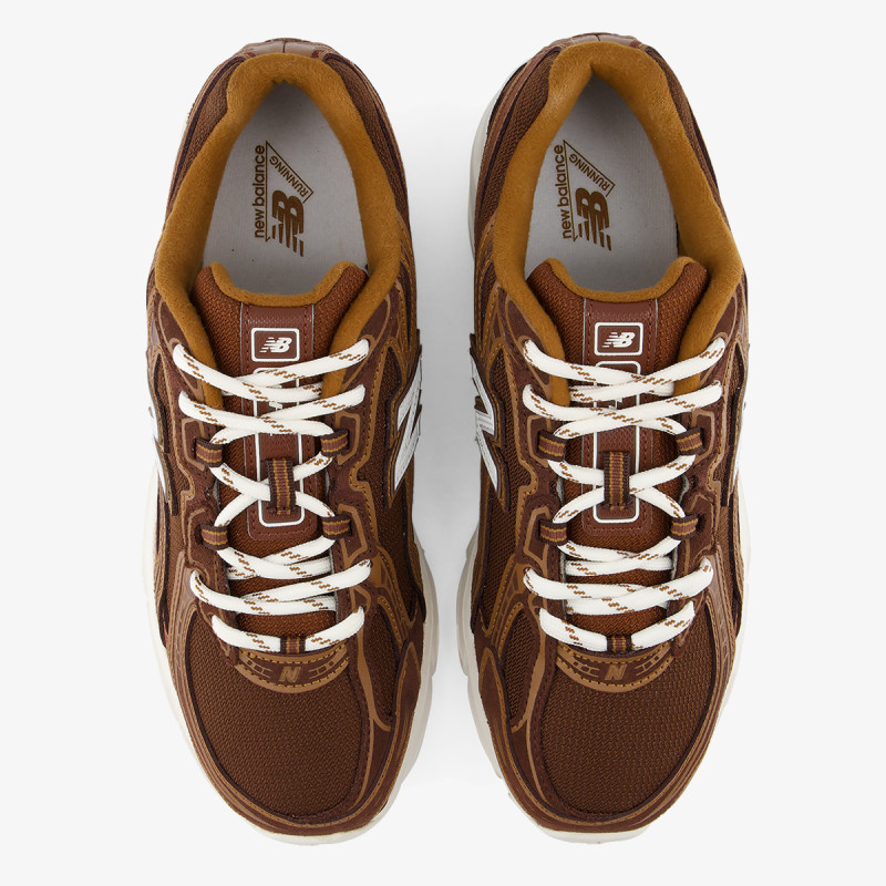 New Balance Atlete 740 