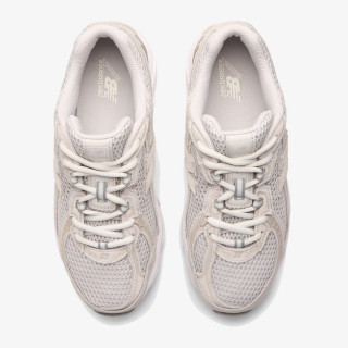 New Balance Atlete U 740 