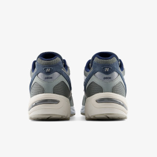 New Balance Atlete 880 