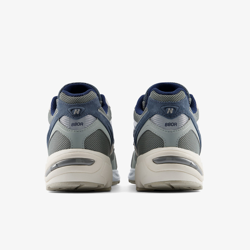 New Balance Atlete 880 