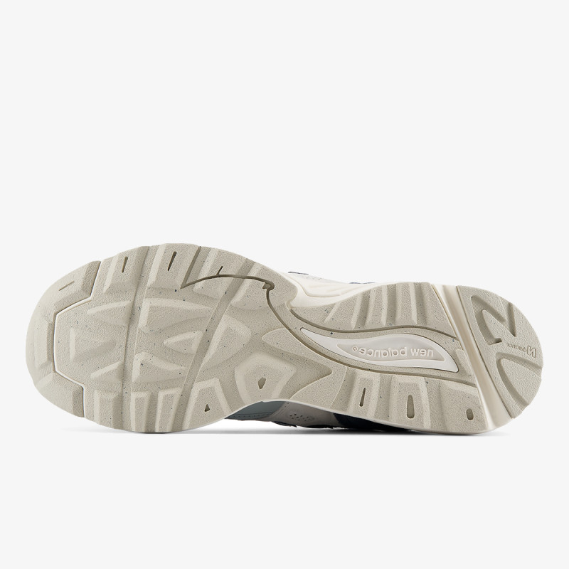 New Balance Atlete 880 
