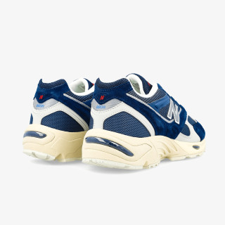 New Balance Atlete 880 