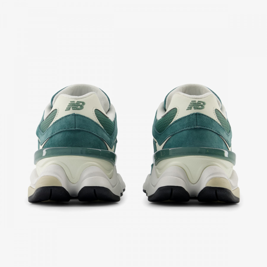 New Balance Патики U 9060 